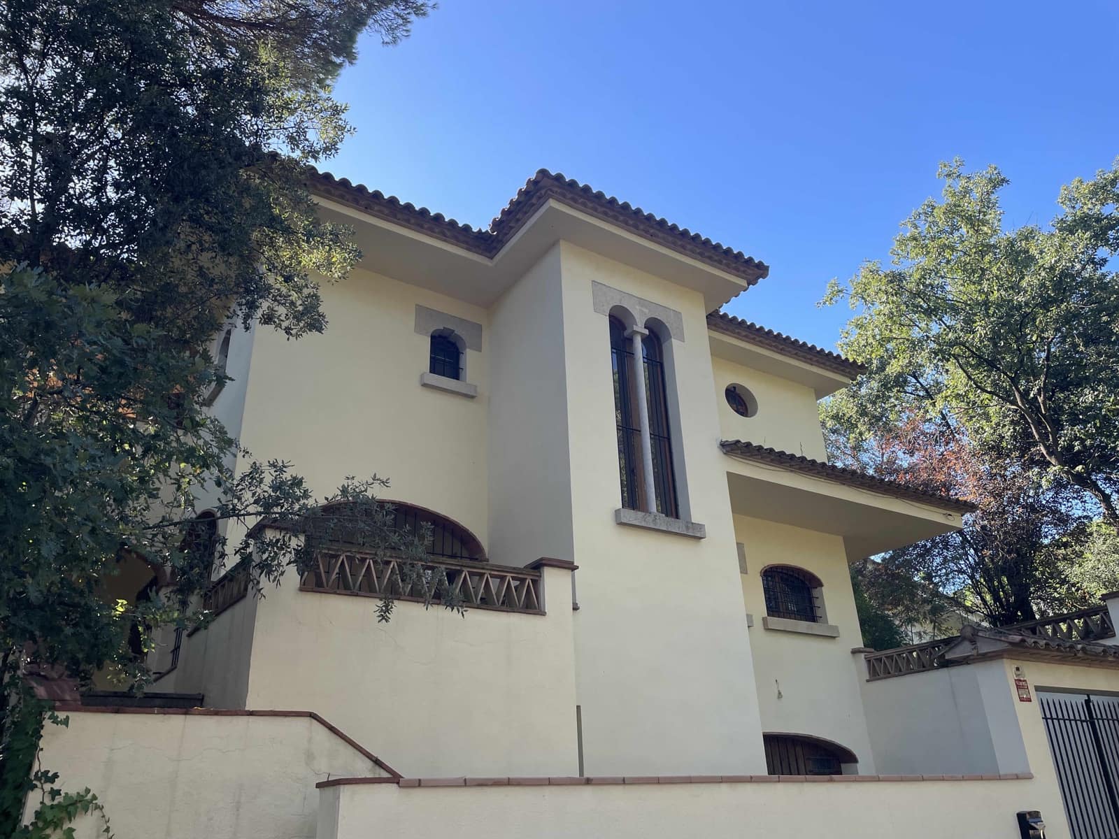 3 bedroom Villa for sale in Llagostera with garage - € 329,000 (Ref: 9360337)