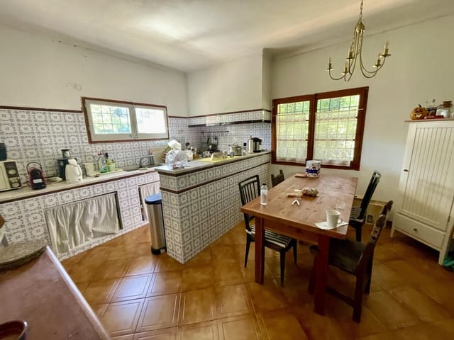 3 bedroom Villa for sale in Llagostera with pool garage - € 329,000 (Ref: 9377952)