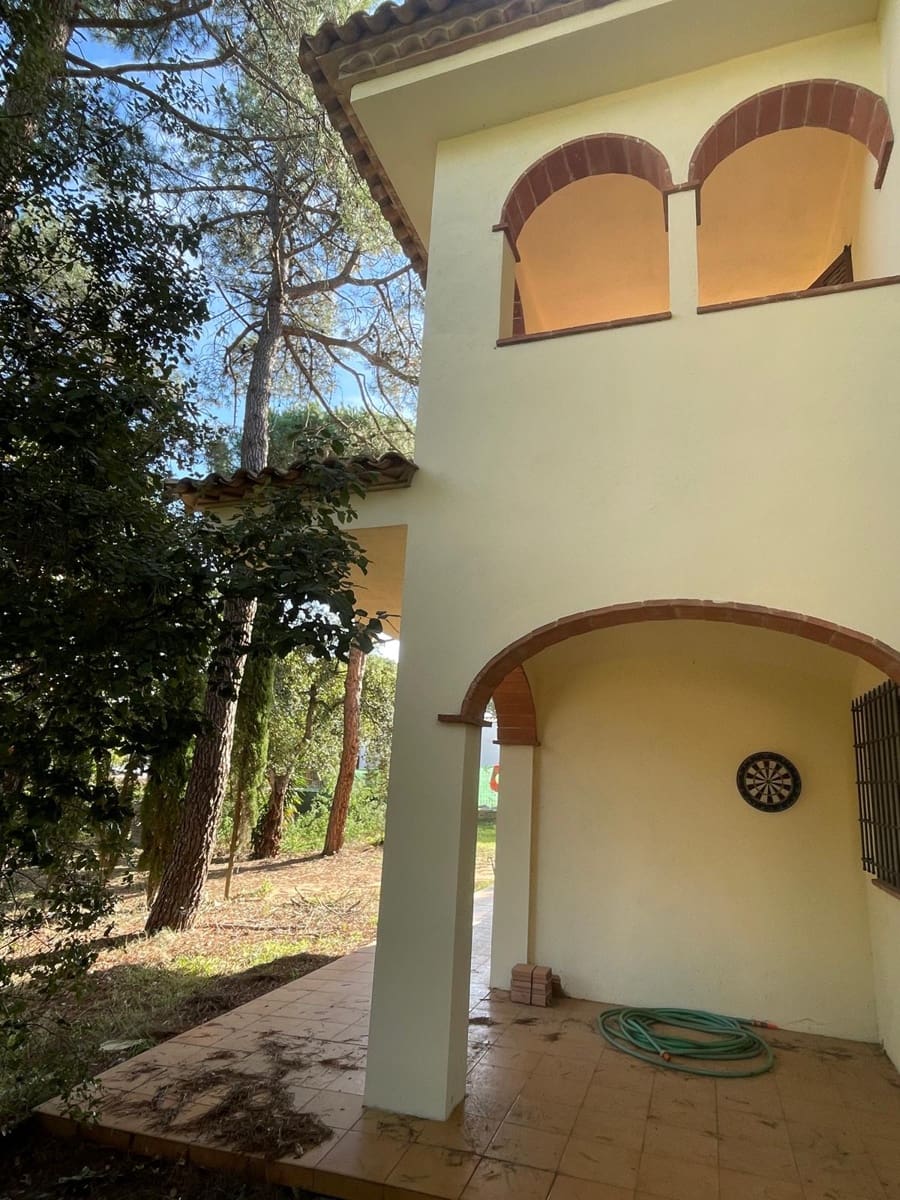 3 bedroom Villa for sale in Llagostera with pool garage - € 329,000 (Ref: 9377952)