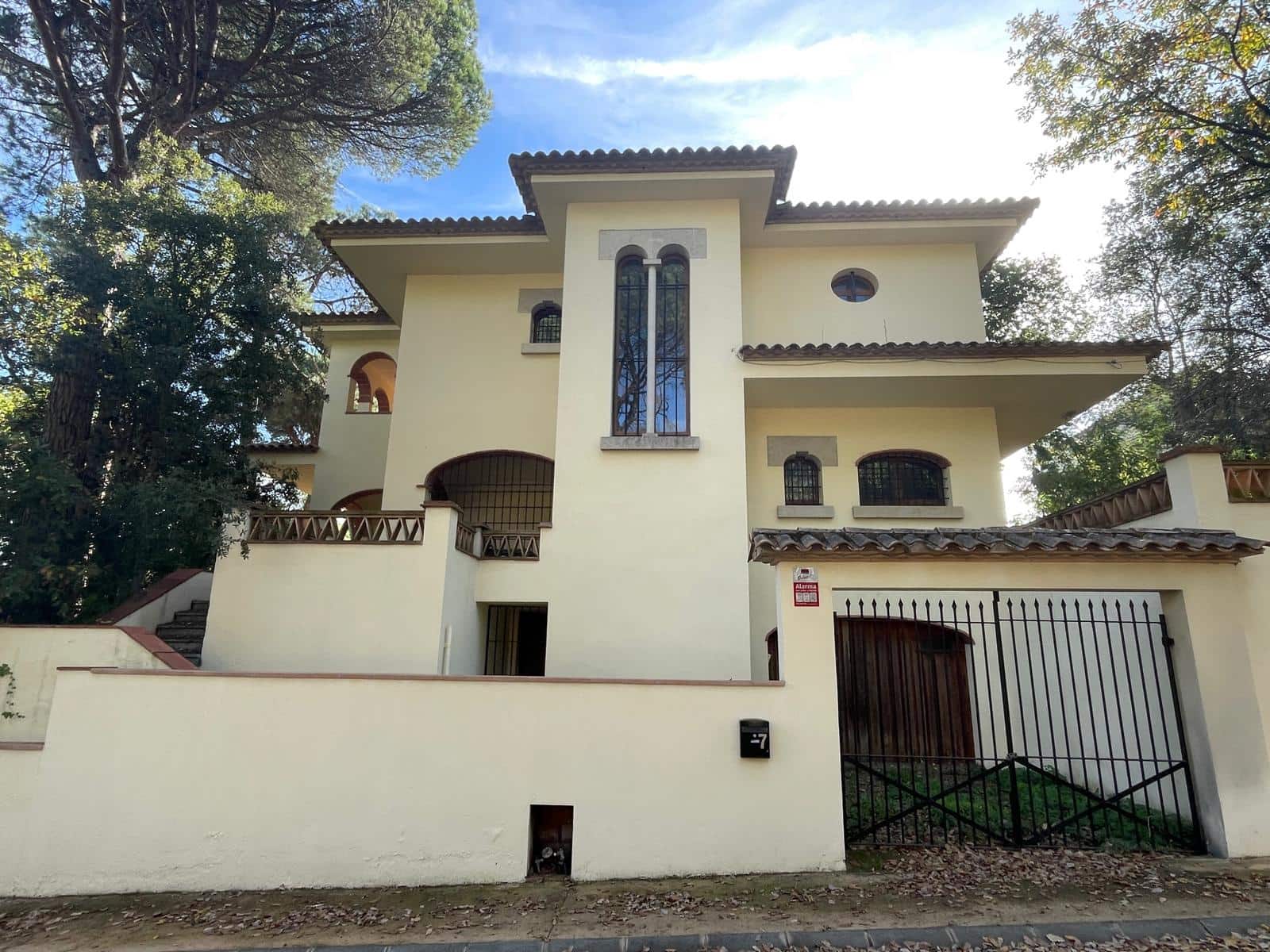 3 bedroom Villa for sale in Llagostera with pool garage - € 329,000 (Ref: 9377952)