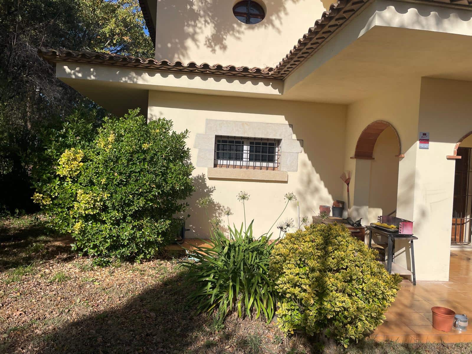 3 bedroom Villa for sale in Llagostera with pool garage - € 329,000 (Ref: 9377952)