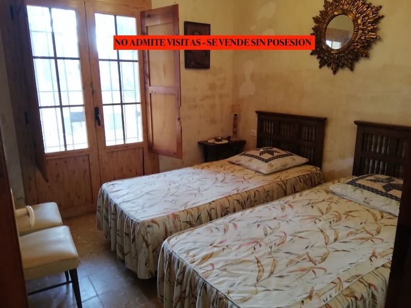 2 bedroom Villa for sale in Llagostera with pool garage - € 110,000 (Ref: 9396670)