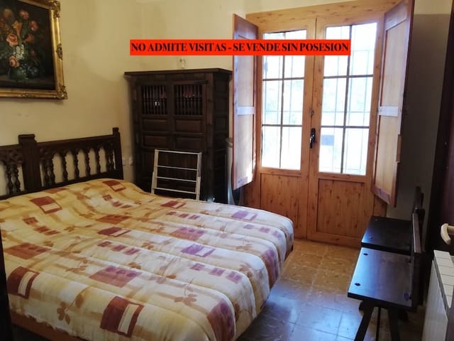 2 bedroom Villa for sale in Llagostera with pool garage - € 110,000 (Ref: 9396670)