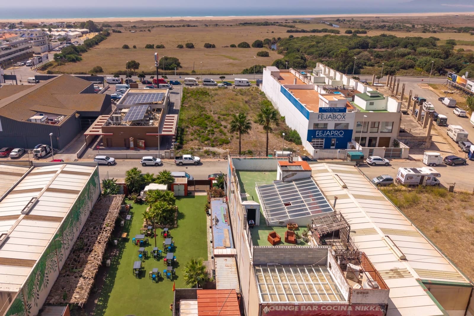 Business for sale in Tarifa with garage - € 750,000 (Ref: 10160224)