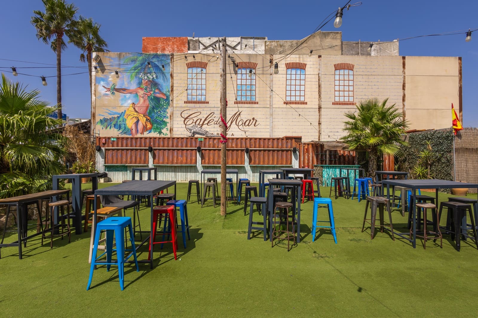 Business for sale in Tarifa with garage - € 750,000 (Ref: 10160224)