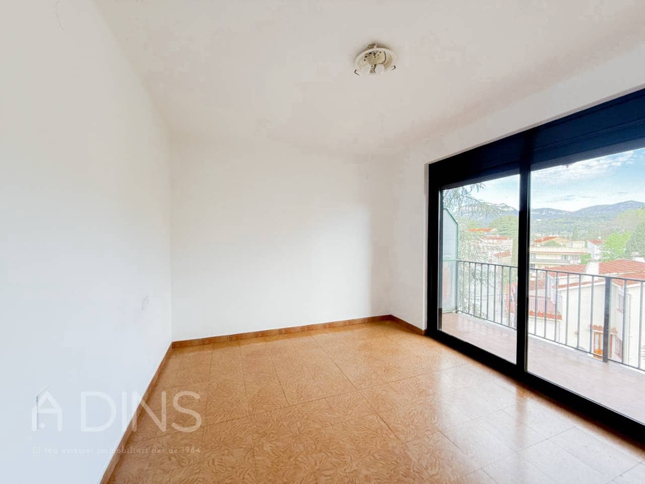 3 soverom Leilighet til salgs i Sant Feliu de Codines - € 175 000 (Ref: 9793055)