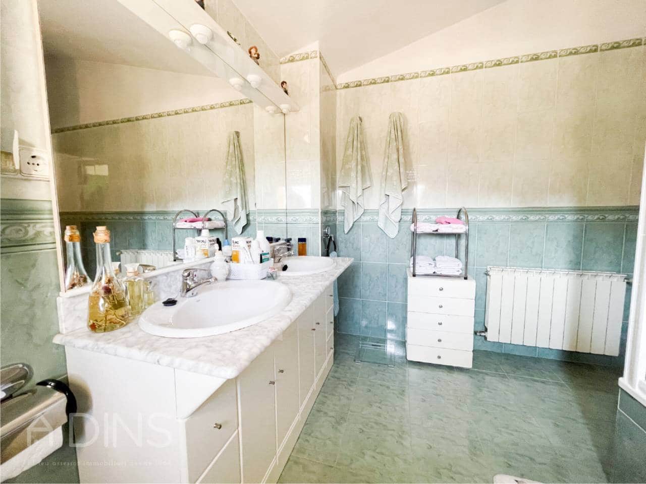 5 Zimmer Villa zu verkaufen in Caldes de Montbui mit Garage - 410.000 € (Ref: 9793056)