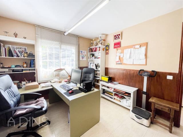 5 soverom Villa til salgs i Caldes de Montbui med garasje - € 410 000 (Ref: 9793056)