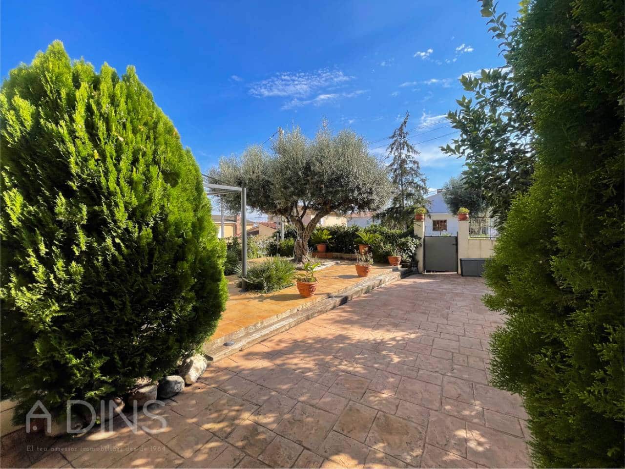 5 Zimmer Villa zu verkaufen in Caldes de Montbui mit Garage - 410.000 € (Ref: 9793056)