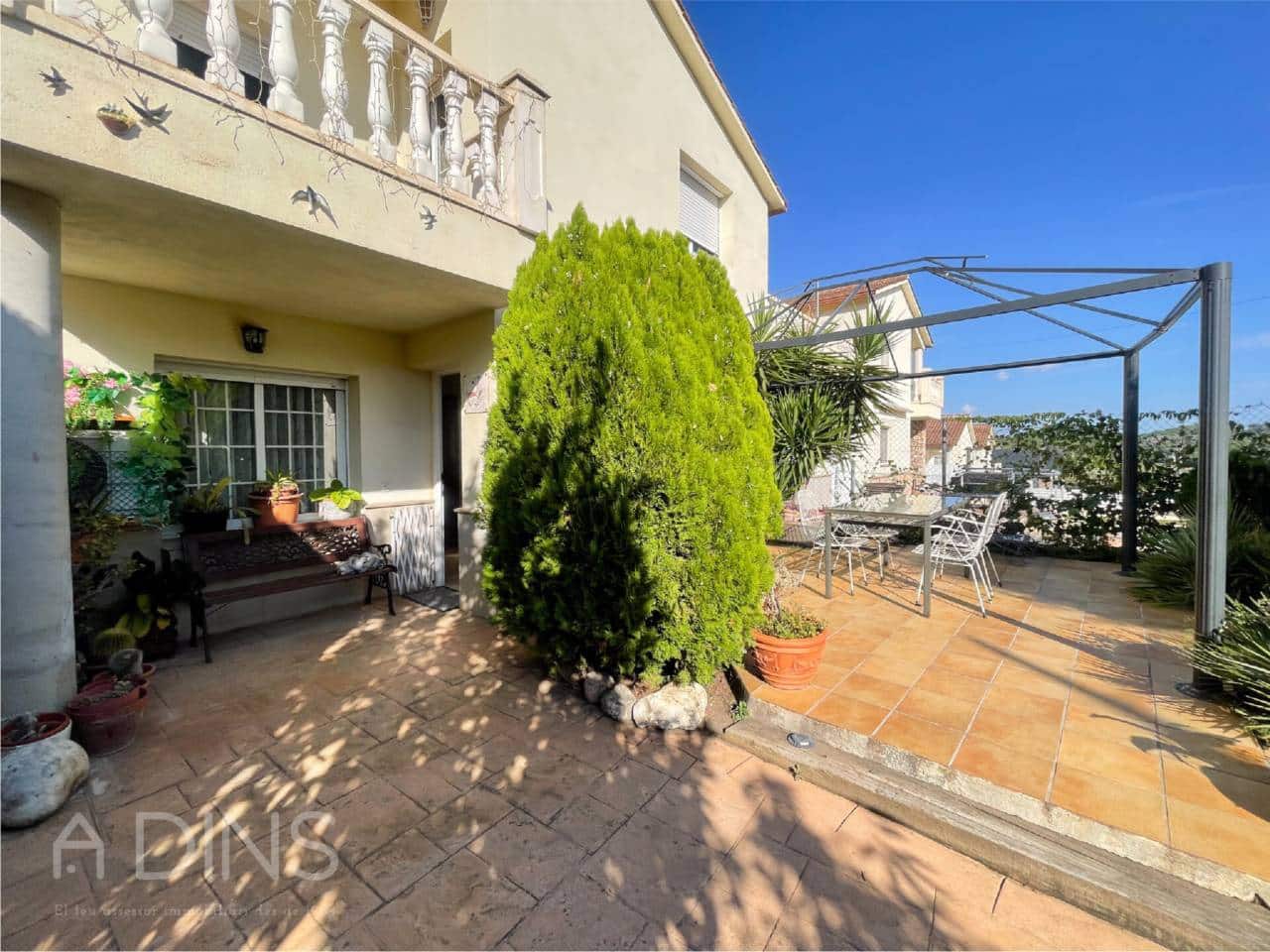 5 Zimmer Villa zu verkaufen in Caldes de Montbui mit Garage - 410.000 € (Ref: 9793056)