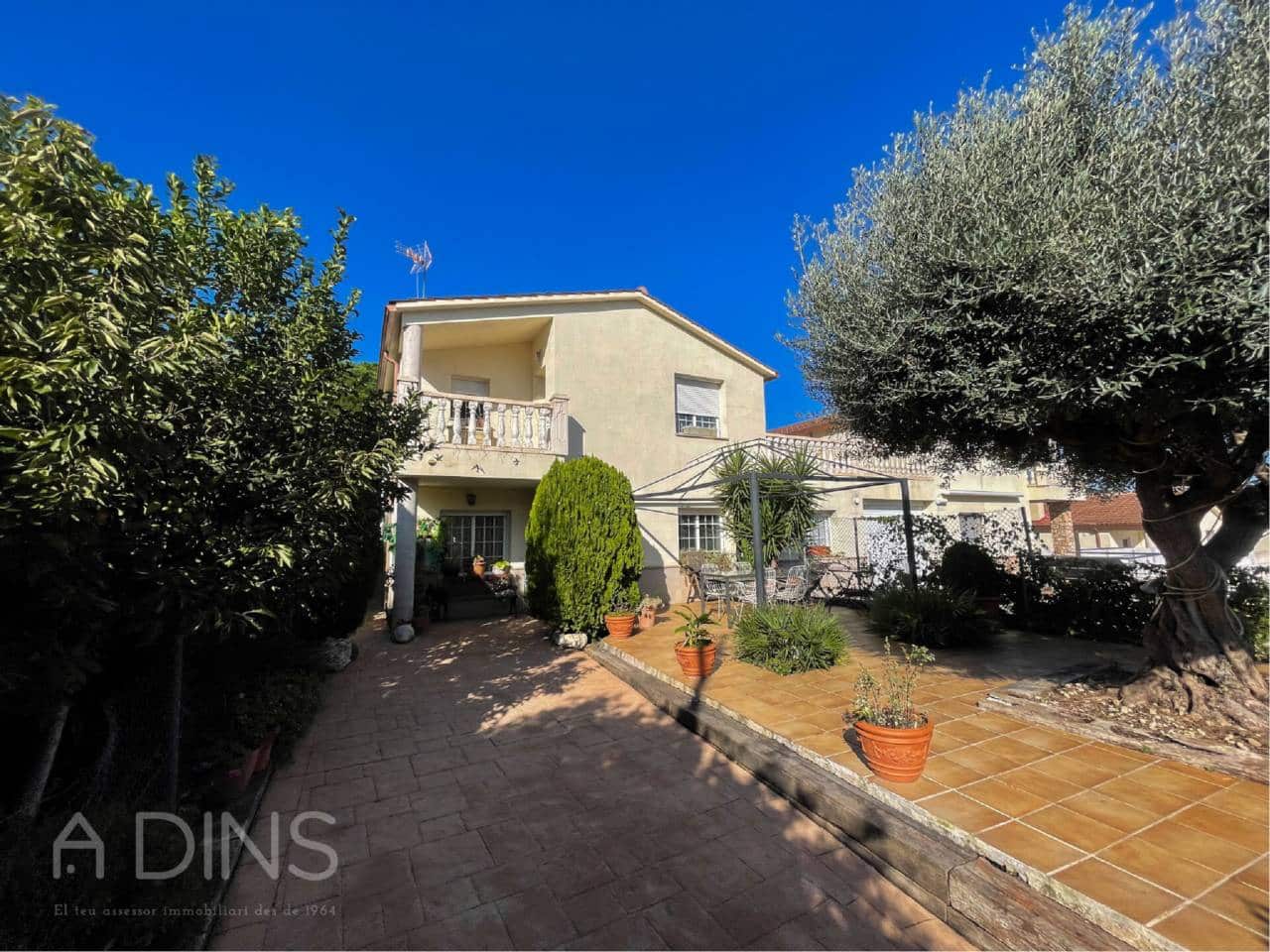 5 Zimmer Villa zu verkaufen in Caldes de Montbui mit Garage - 410.000 € (Ref: 9793056)