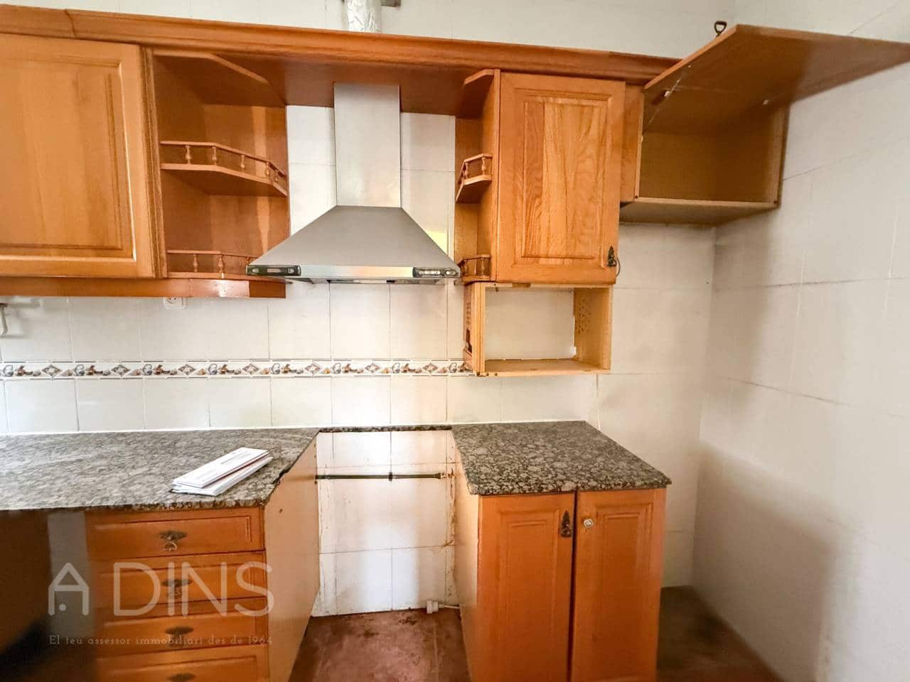 4 slaapkamer Flat te koop in Caldes de Montbui - € 295.000 (Ref: 9793058)