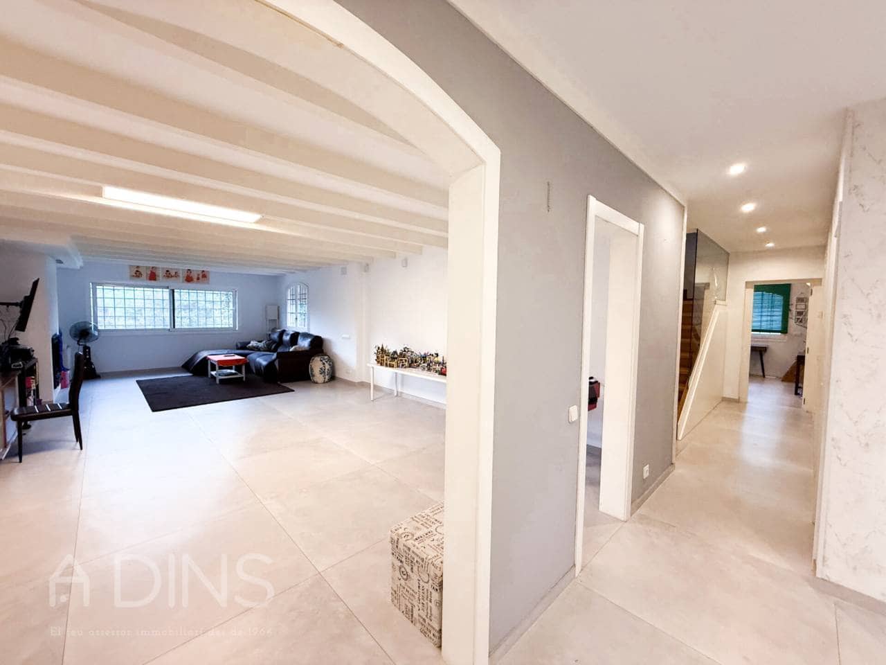 5 sypialnia Willa na sprzedaż w La Garriga z basenem garażem - 640 000 € (Ref: 9793061)