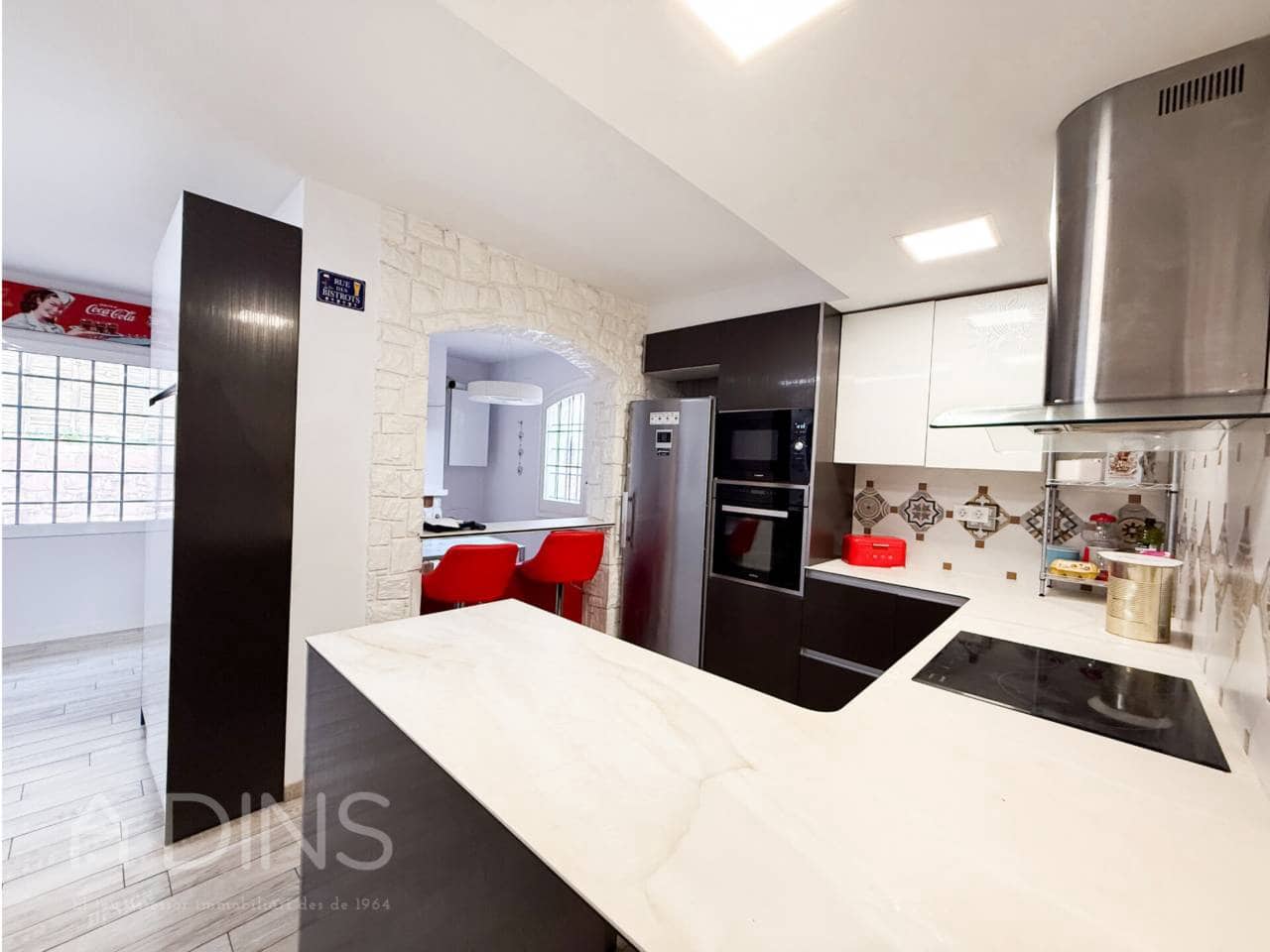 5 sypialnia Willa na sprzedaż w La Garriga z basenem garażem - 640 000 € (Ref: 9793061)