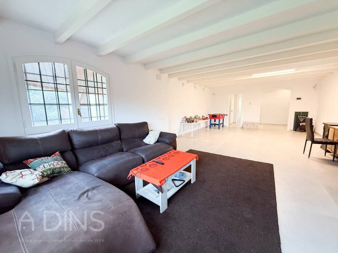 5 sypialnia Willa na sprzedaż w La Garriga z basenem garażem - 640 000 € (Ref: 9793061)