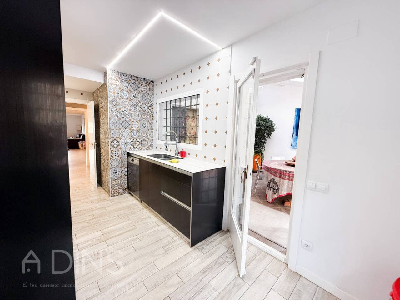 5 sypialnia Willa na sprzedaż w La Garriga z basenem garażem - 640 000 € (Ref: 9793061)