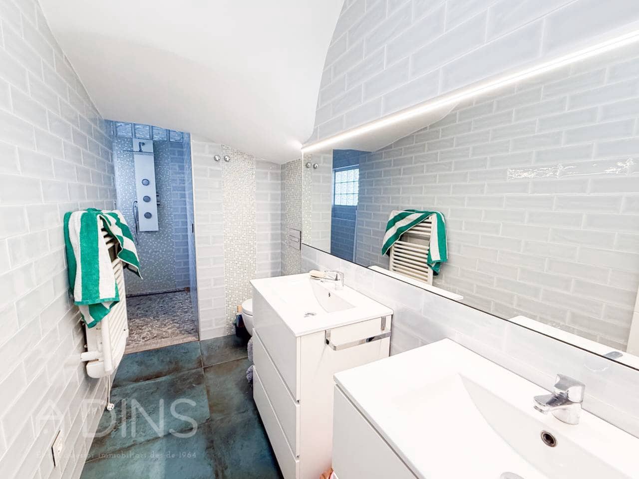 5 sypialnia Willa na sprzedaż w La Garriga z basenem garażem - 640 000 € (Ref: 9793061)