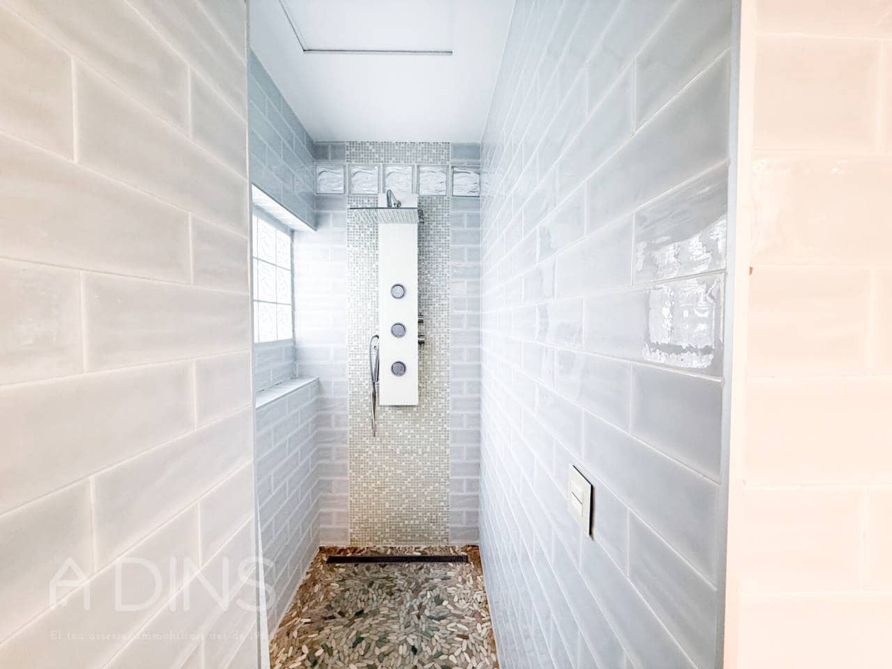 5 sypialnia Willa na sprzedaż w La Garriga z basenem garażem - 640 000 € (Ref: 9793061)