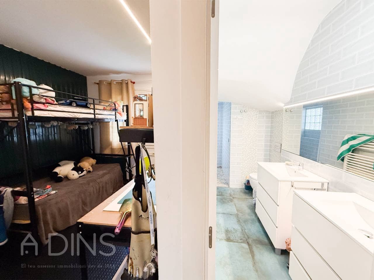 5 sypialnia Willa na sprzedaż w La Garriga z basenem garażem - 640 000 € (Ref: 9793061)