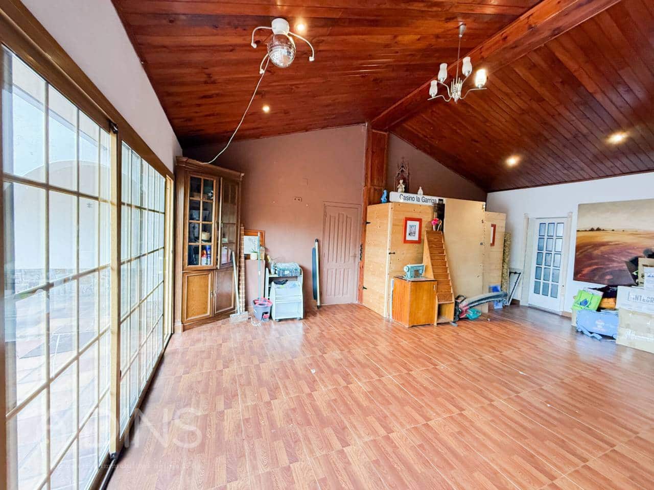 5 sypialnia Willa na sprzedaż w La Garriga z basenem garażem - 640 000 € (Ref: 9793061)