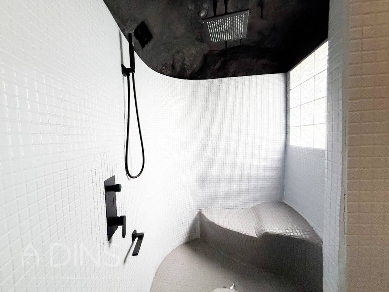 5 sypialnia Willa na sprzedaż w La Garriga z basenem garażem - 640 000 € (Ref: 9793061)