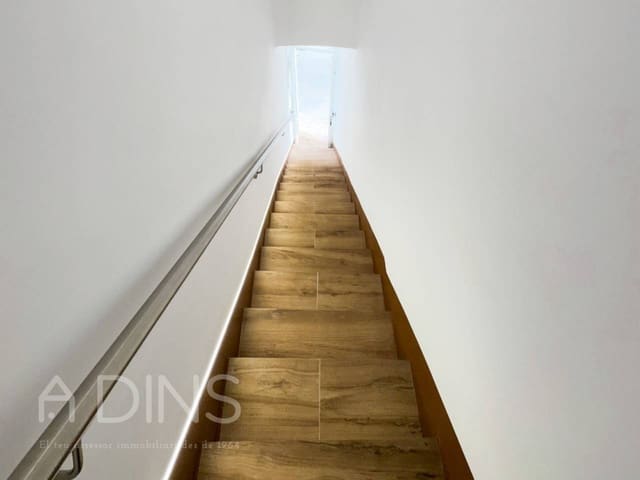 Piso de 3 habitaciones en Sabadell en venta - 230.000 € (Ref: 9793062)