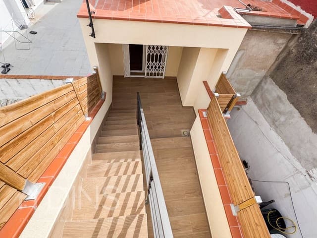 Piso de 3 habitaciones en Sabadell en venta - 230.000 € (Ref: 9793062)