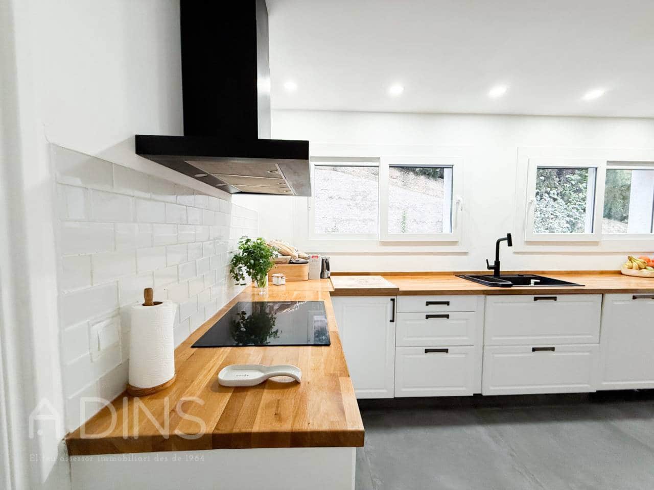 7 Zimmer Villa zu verkaufen in Bigues i Riells mit Pool Garage - 690.000 € (Ref: 9793063)