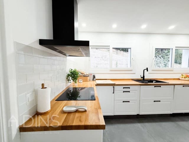 7 bedroom Villa for sale in Bigues, Bigues i Riells with pool garage - € 690,000 (Ref: 9793063)