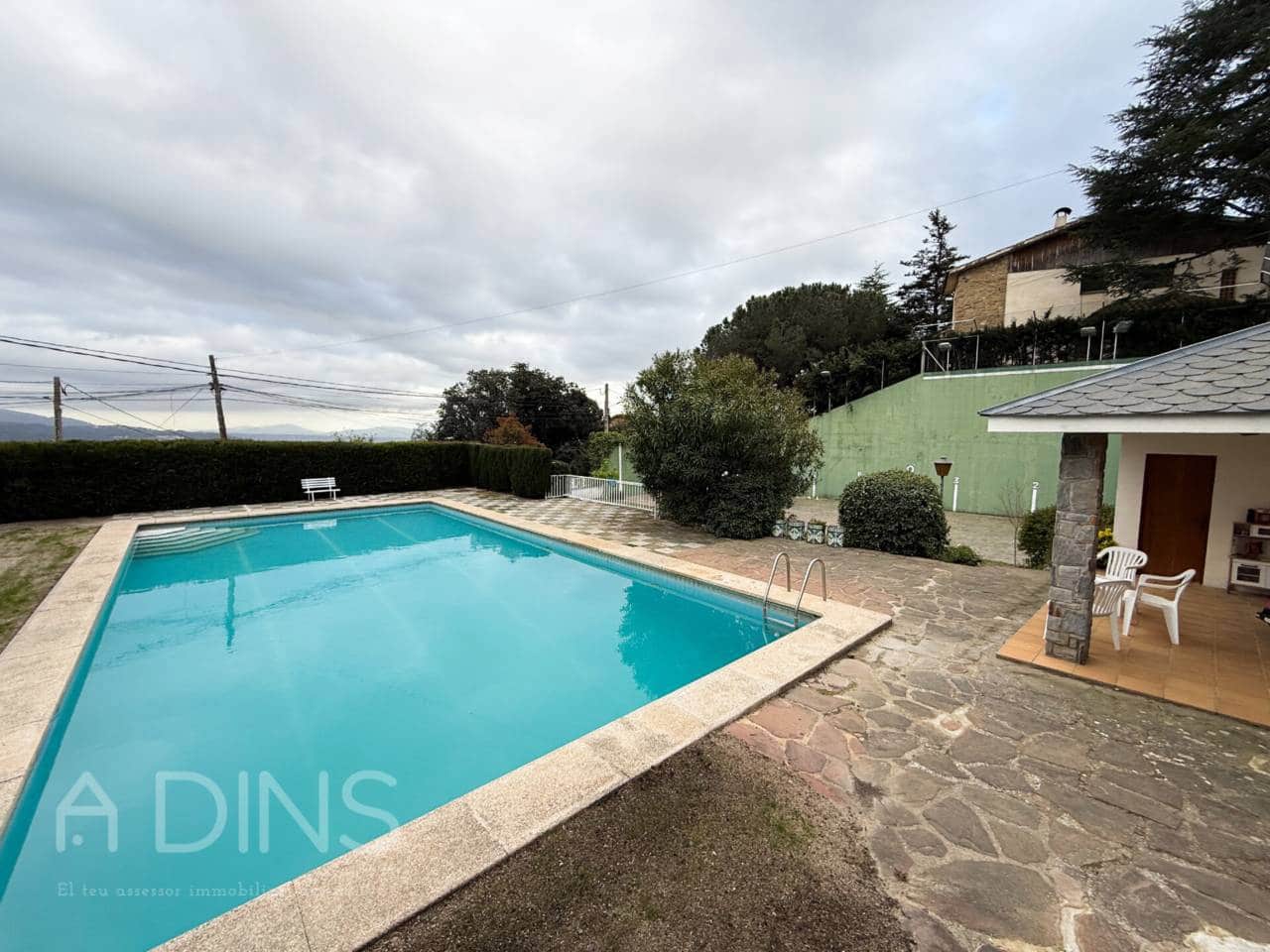 7 Zimmer Villa zu verkaufen in Bigues i Riells mit Pool Garage - 690.000 € (Ref: 9793063)