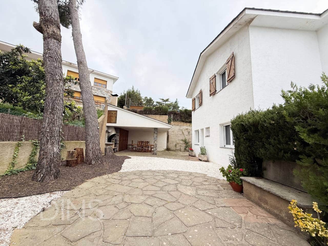 7 Zimmer Villa zu verkaufen in Bigues i Riells mit Pool Garage - 690.000 € (Ref: 9793063)