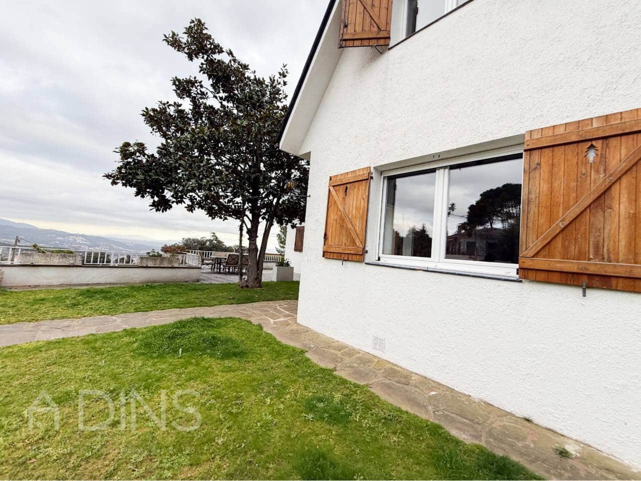 7 Zimmer Villa zu verkaufen in Bigues i Riells mit Pool Garage - 690.000 € (Ref: 9793063)