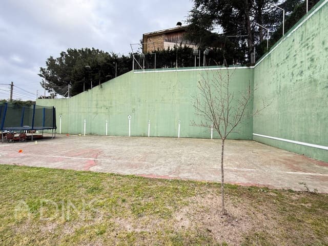 7 bedroom Villa for sale in Bigues, Bigues i Riells with pool garage - € 690,000 (Ref: 9793063)