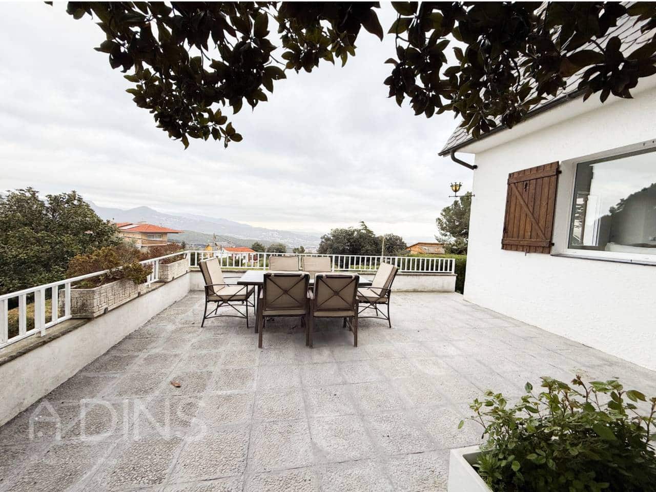 7 Zimmer Villa zu verkaufen in Bigues i Riells mit Pool Garage - 690.000 € (Ref: 9793063)