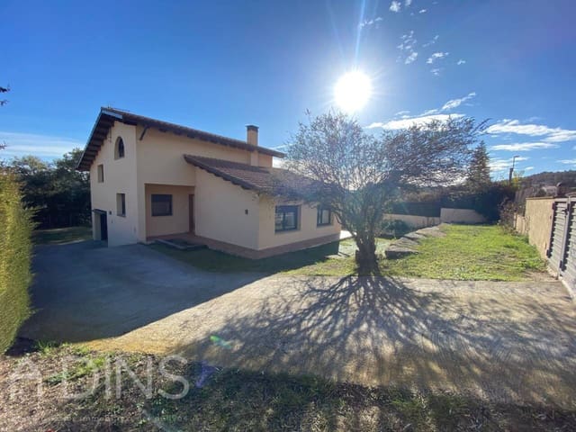 4 Zimmer Villa zu verkaufen in Sant Quirze Safaja mit Garage - 390.000 € (Ref: 9793066)