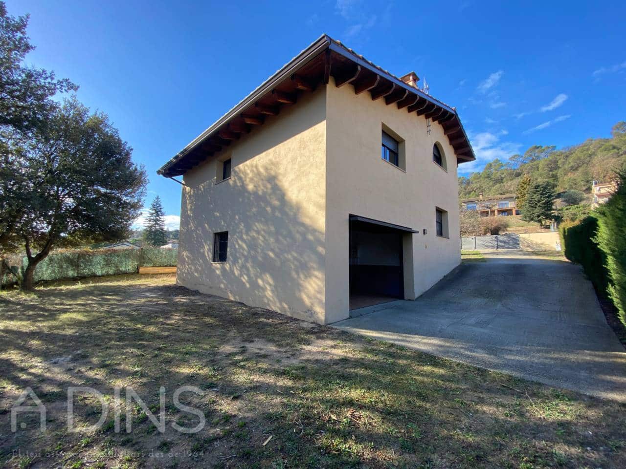 4 Zimmer Villa zu verkaufen in Sant Quirze Safaja mit Garage - 390.000 € (Ref: 9793066)