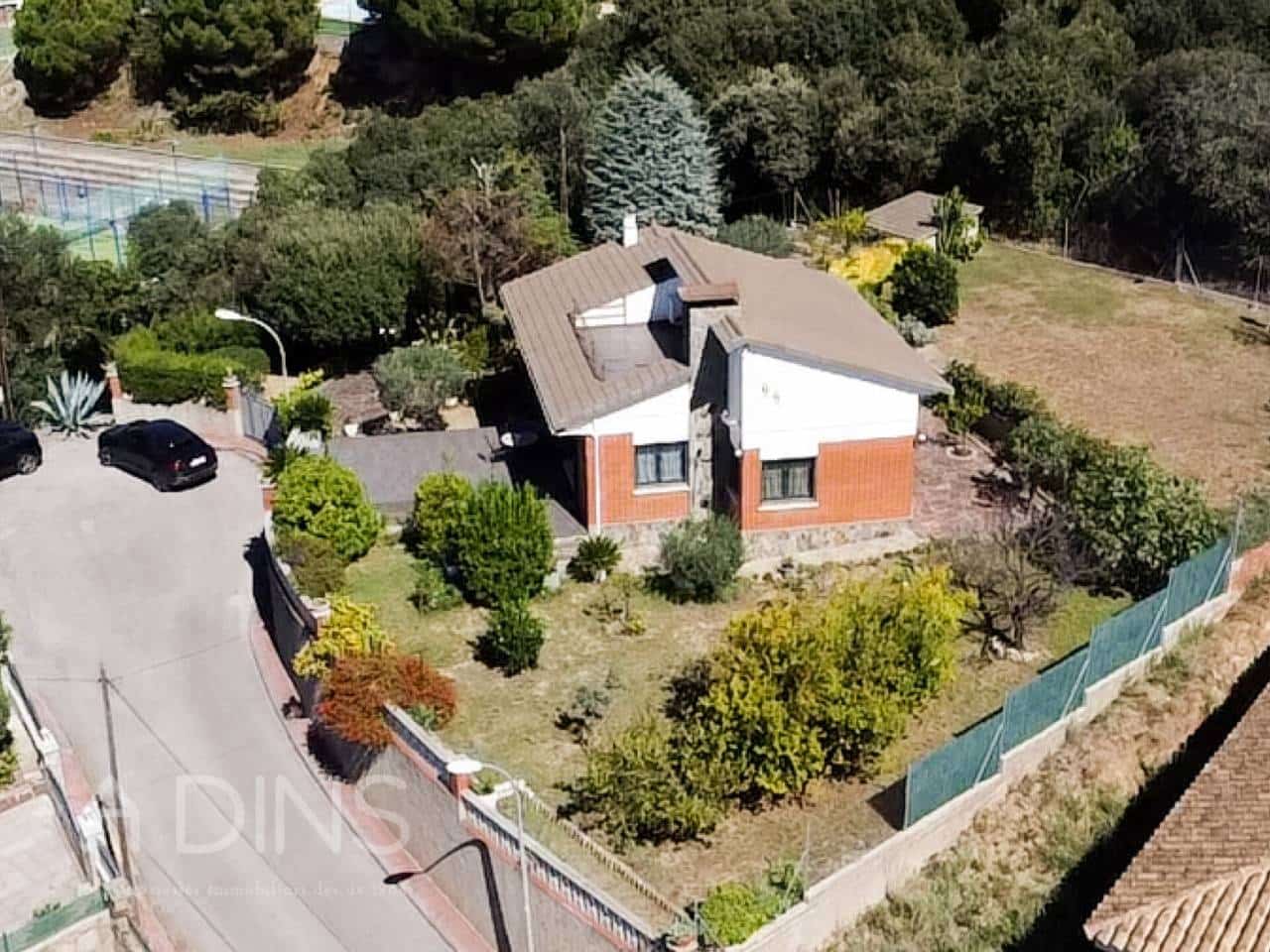 3 Zimmer Villa zu verkaufen in Caldes de Montbui mit Garage - 420.000 € (Ref: 9793077)