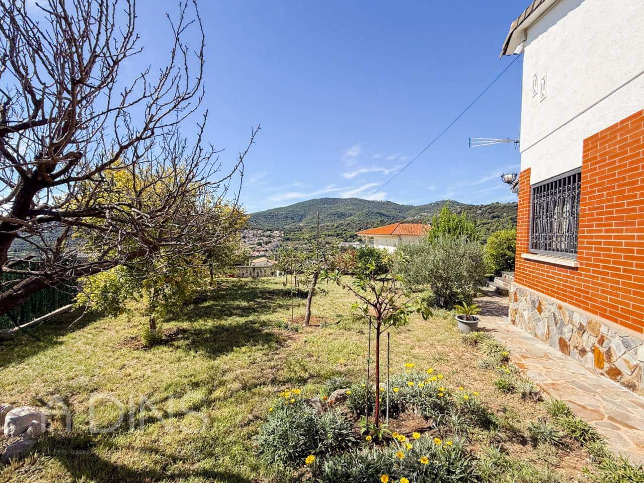 3 Zimmer Villa zu verkaufen in Caldes de Montbui mit Garage - 420.000 € (Ref: 9793077)