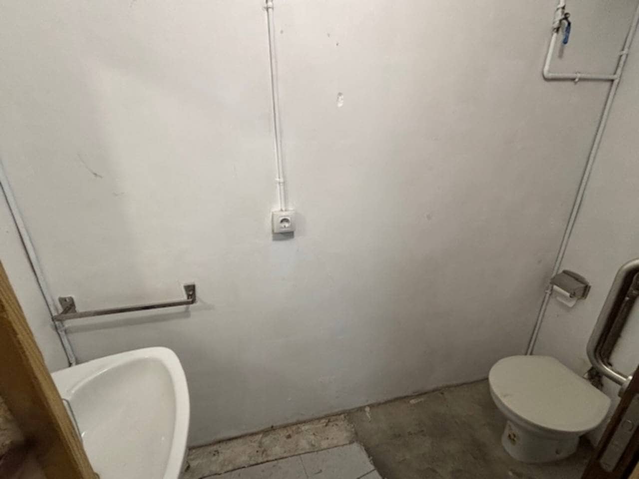 Erhverv til salg i Sant Llorenc Savall - € 125.000 (Ref: 9793082)