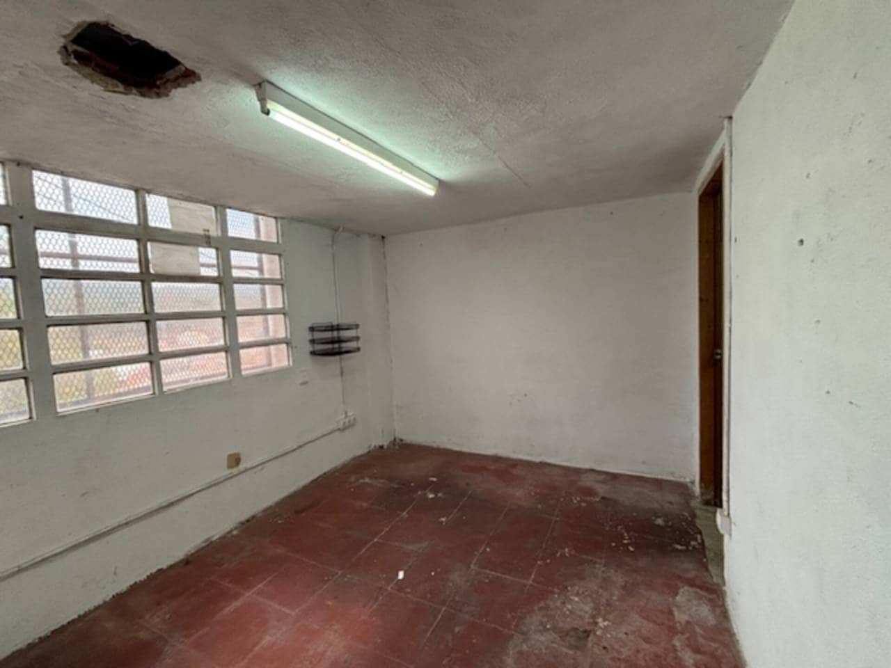 Erhverv til salg i Sant Llorenc Savall - € 125.000 (Ref: 9793082)