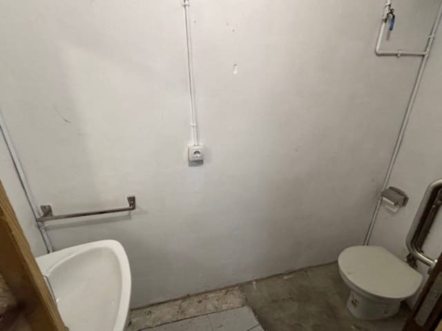 Erhverv til salg i Sant Llorenç Savall - € 125.000 (Ref: 9793082)