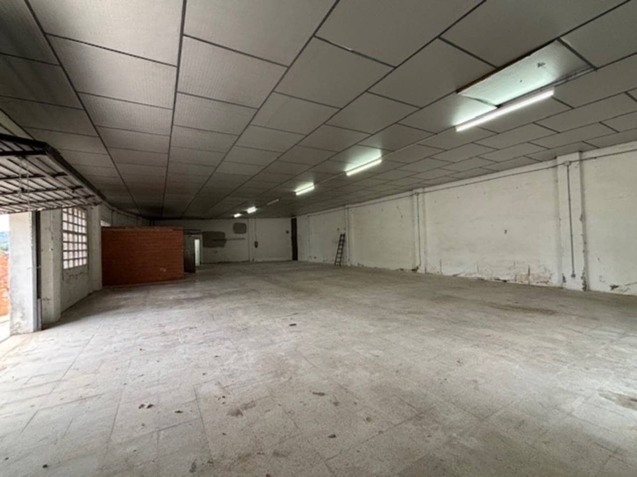 Erhverv til salg i Sant Llorenc Savall - € 125.000 (Ref: 9793082)