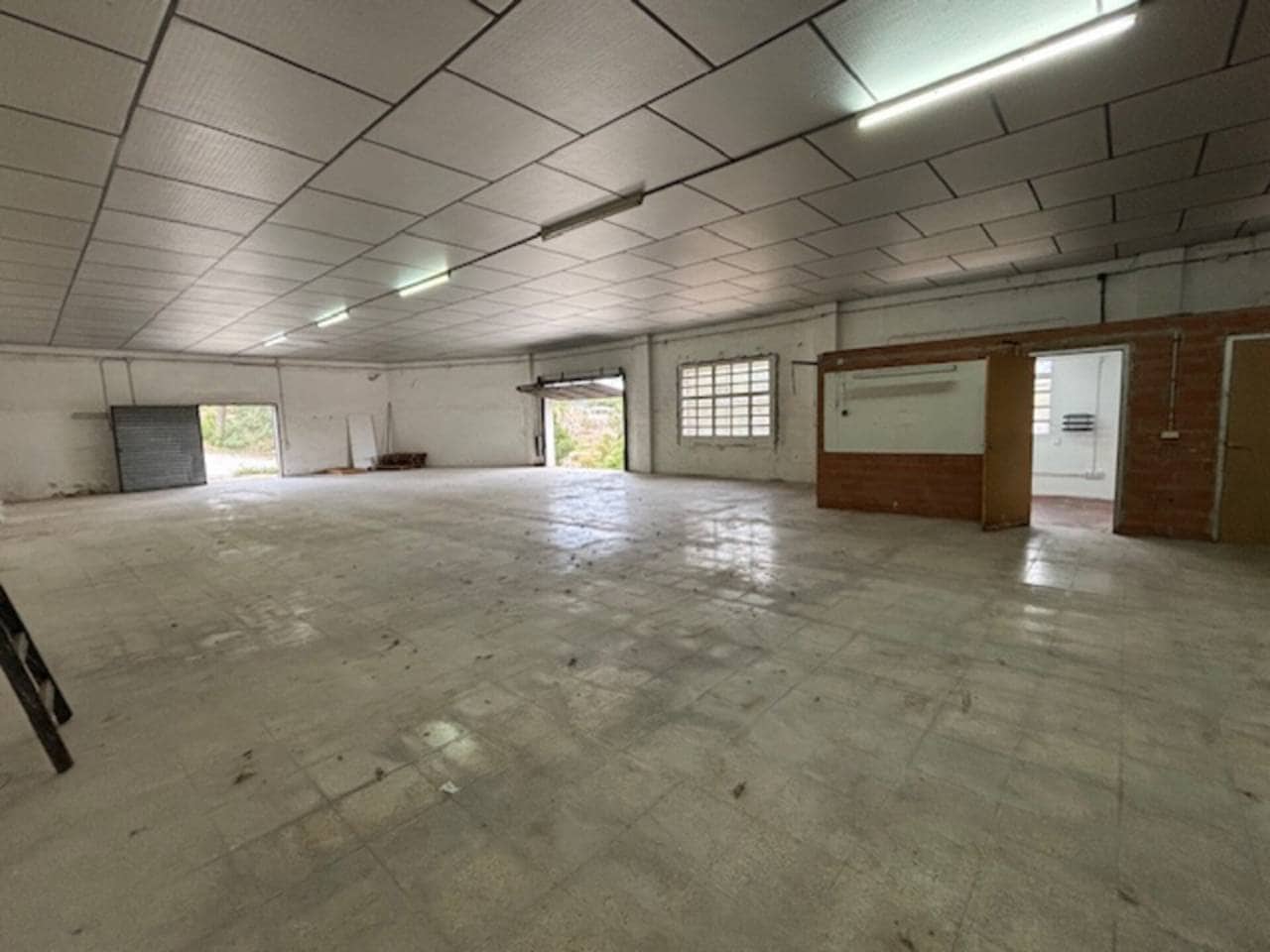 Erhverv til salg i Sant Llorenc Savall - € 125.000 (Ref: 9793082)