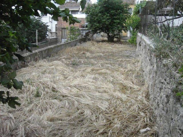 Działka budowlana na sprzedaż w Sant Feliu de Codines - 75 000 € (Ref: 9793083)