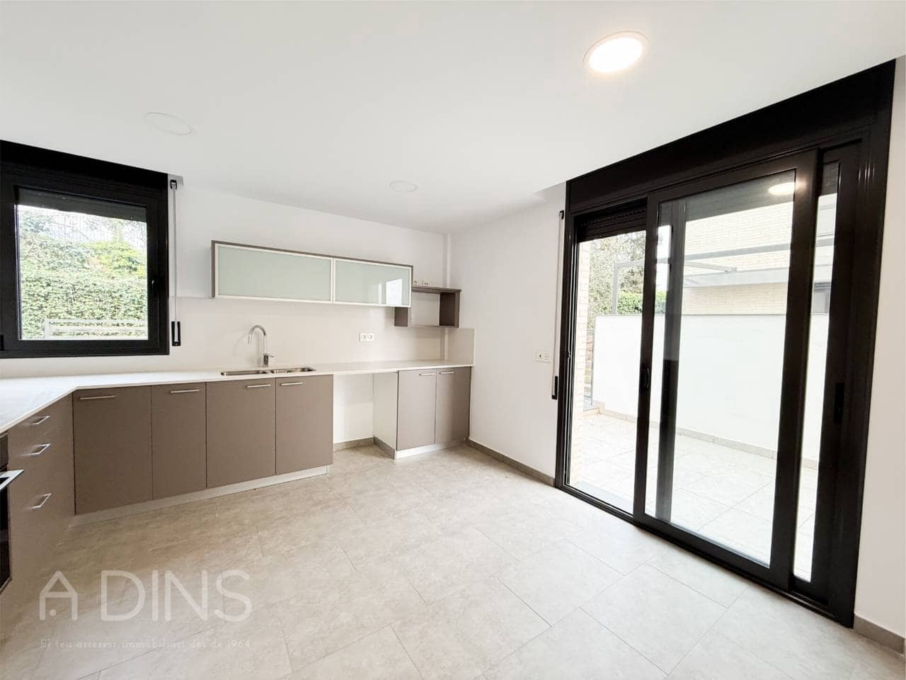 4 Zimmer Villa zu verkaufen in Bigues i Riells mit Garage - 449.500 € (Ref: 9793091)