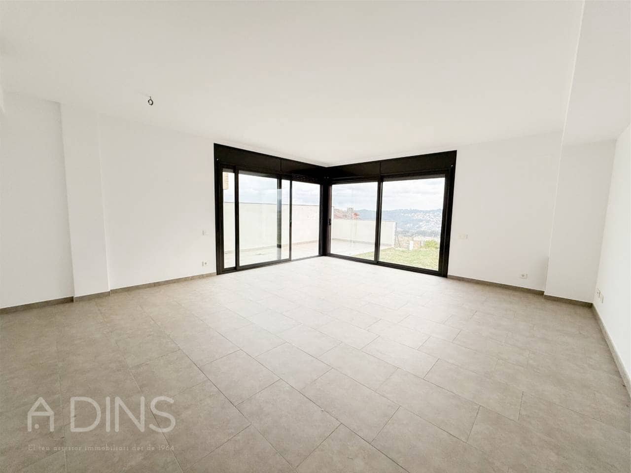 4 Zimmer Villa zu verkaufen in Bigues i Riells mit Garage - 449.500 € (Ref: 9793091)
