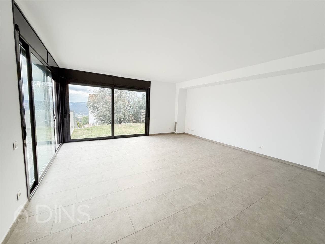 4 Zimmer Villa zu verkaufen in Bigues i Riells mit Garage - 449.500 € (Ref: 9793091)