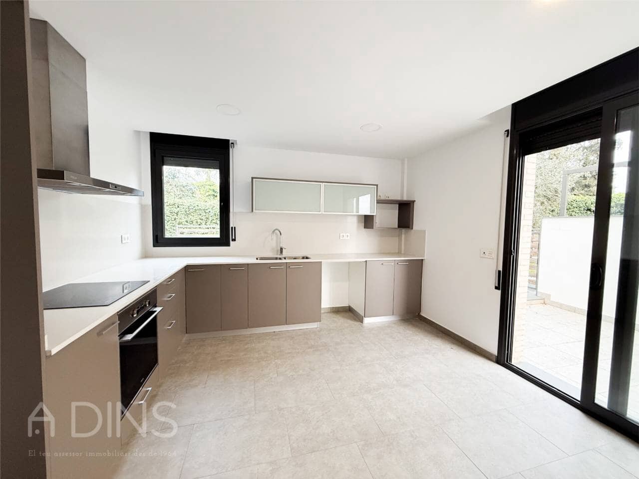 4 Zimmer Villa zu verkaufen in Bigues i Riells mit Garage - 449.500 € (Ref: 9793091)