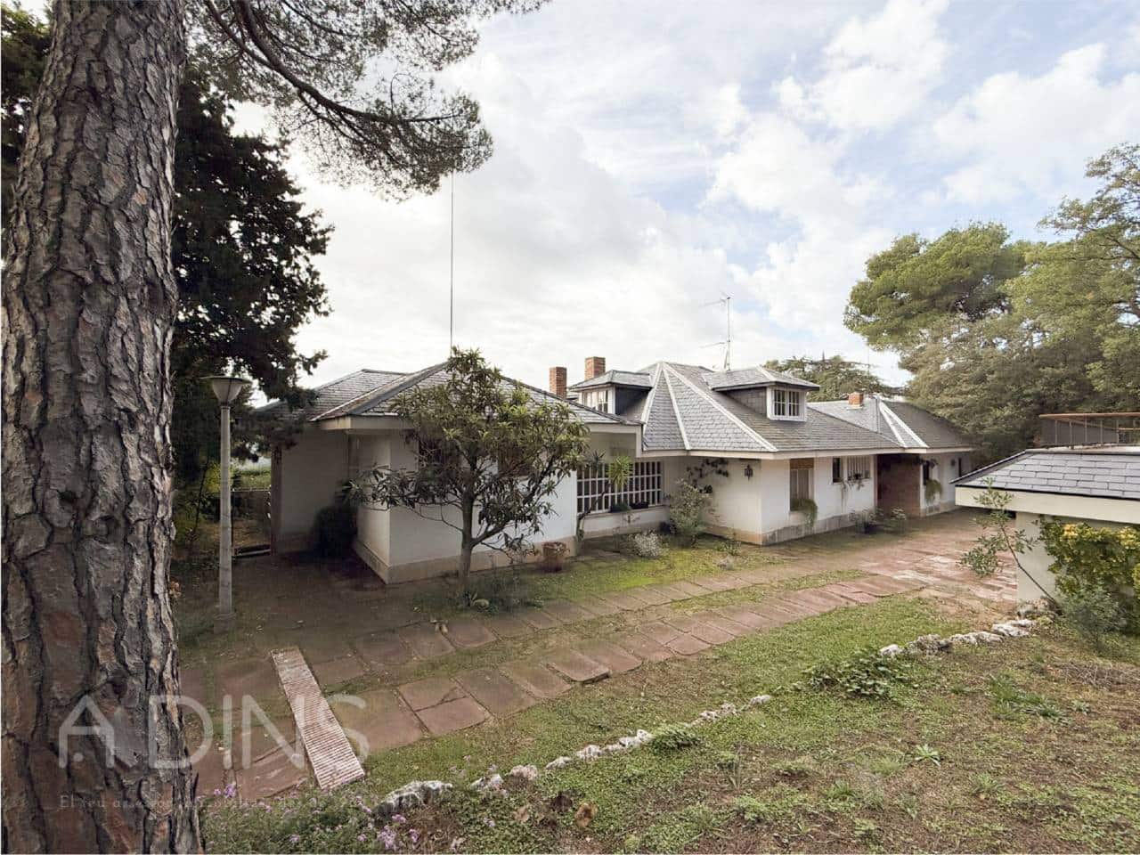 5 Zimmer Villa zu verkaufen in Sant Feliu de Codines mit Garage - 650.000 € (Ref: 9793092)