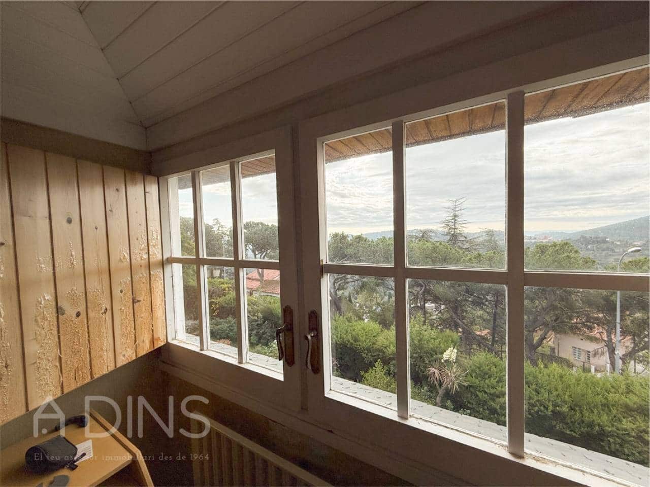 5 Zimmer Villa zu verkaufen in Sant Feliu de Codines mit Garage - 650.000 € (Ref: 9793092)